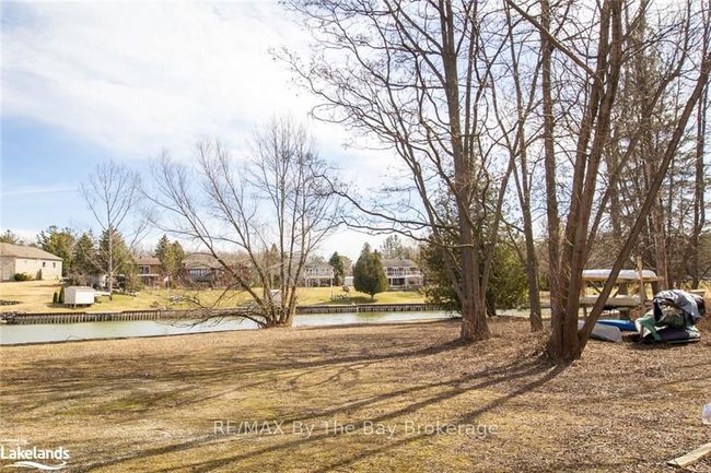 8 - 39 28th St S, Condo with 3 bedrooms, 2 bathrooms and 1 parking in Wasaga Beach ON | Image 33