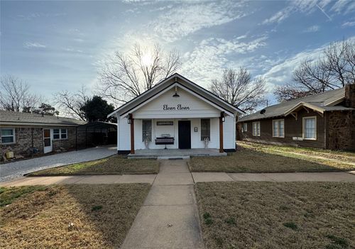 1111 W 7th St, Cisco, TX, 76437-2951 | Card Image