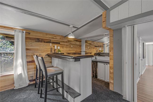 Built in bar area. | Image 13