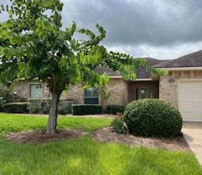 52 Golf House Rd., Townhouse with 2 bedrooms, 2 bathrooms and 1 parking in Laguna Vista TX | Image 1