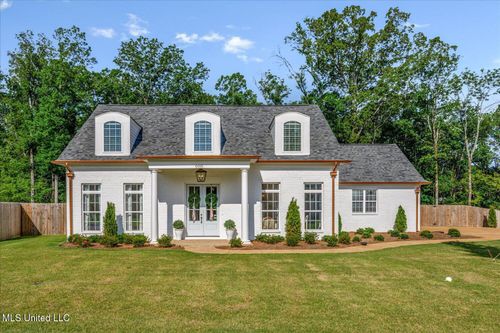 6695 Bobwhite Cir, Southaven, MS, 38672-2510 | Card Image