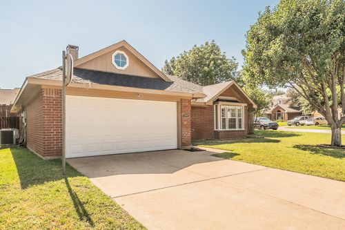 2711 Canterbury St, Euless, TX, 76039-7831 | Card Image