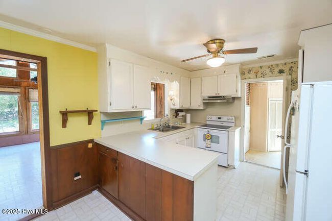 161 Willetts Dr, House other with 3 bedrooms, 2 bathrooms and 1 parking in Boiling Spring Lakes NC | Image 8