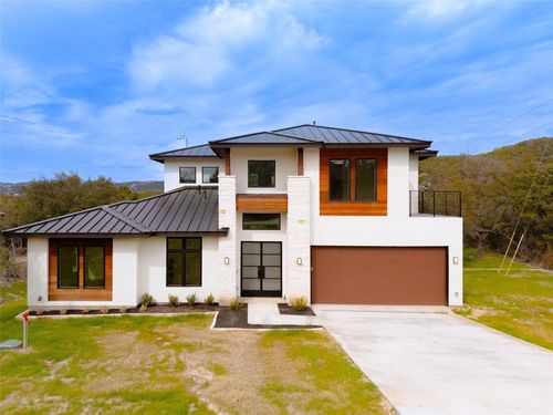 8136 Beauregard Dr, Volente, TX, 78641-6010 | Card Image