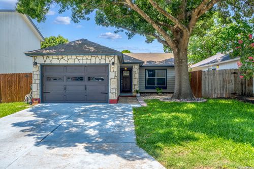 7715 Chatsworth, San Antonio, TX, 78250-2942 | Card Image