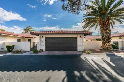 2581 Swan Lane, Las Vegas, NV, 89121 | Card Image