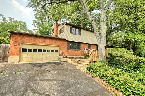 3559 Strathmoor Dr, Kettering, OH, 45429-1519 | Card Image