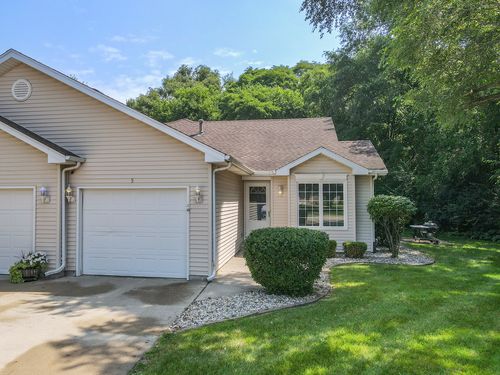 5 Dani Ct, Manteno, IL, 60950-1608 | Card Image