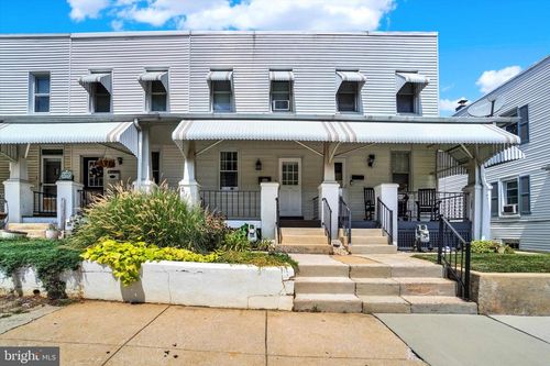 1735 Orange St, YORK, PA, 17404-5211 | Card Image