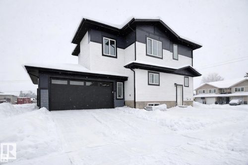 5001 51 Ave, Calmar, AB, T0C | Card Image