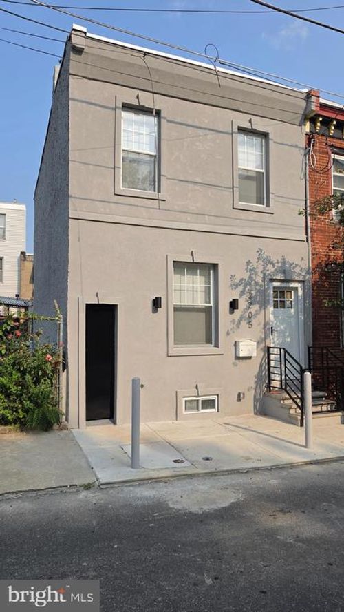 2205 N Orkney St, PHILADELPHIA, PA, 19133-2902 | Card Image