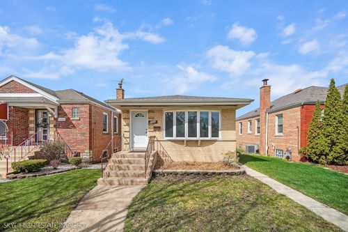 11232 S Albany Ave, Chicago, IL, 60655-2326 | Card Image
