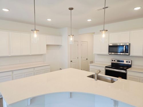 4722 Airlake Curv, Woodbury, MN, 55129-7603 | Card Image