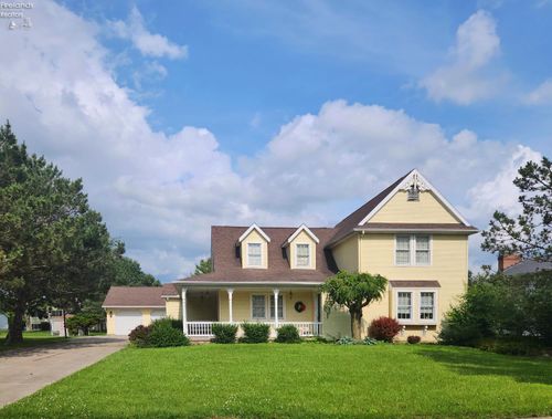 210 S Gordon Dr, Oak Harbor, OH, 43449-1541 | Card Image