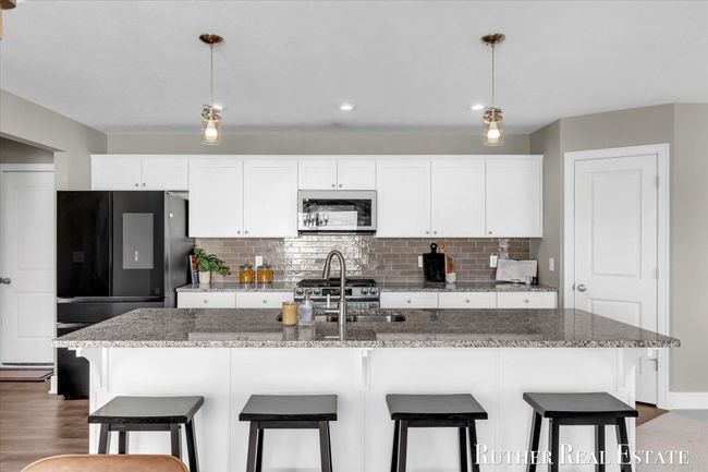 Kitchen | Image 17