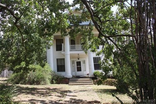 512 N 4th St, Henryetta, OK, 74437-3006 | Card Image