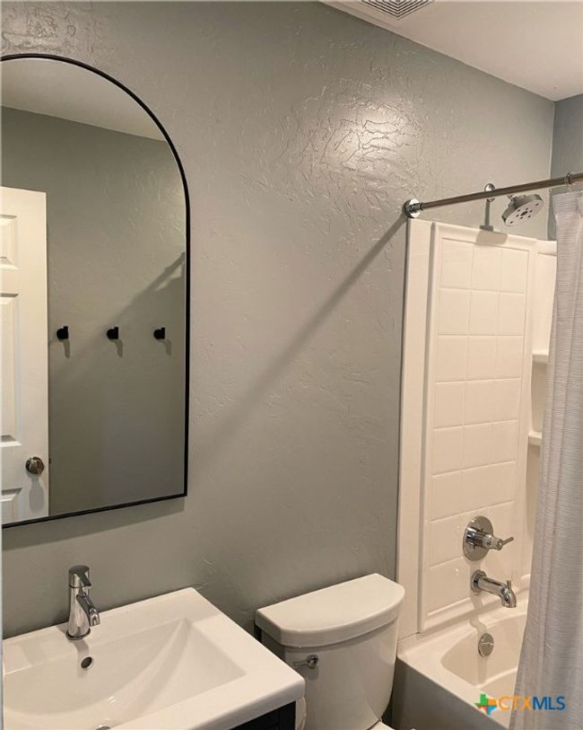 700 Swan Point Marina Rd, House other with 3 bedrooms, 3 bathrooms and null parking in Seadrift TX | Image 34