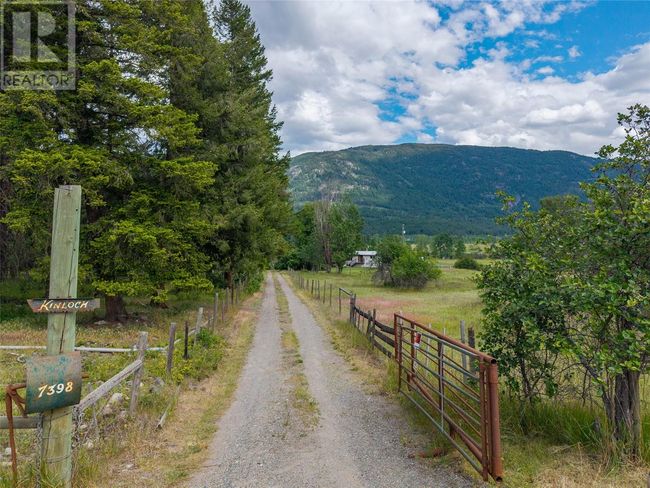 7398 Yellowhead Highway, House other with 3 bedrooms, 1 bathrooms and null parking in Darfield BC | Image 27
