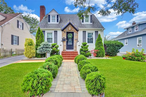 48 Saint Marks Ave, Freeport, NY, 11520-5408 | Card Image