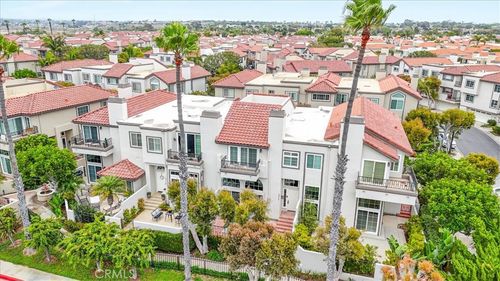 19381 Maidstone Ln, Huntington Beach, CA, 92648 | Card Image