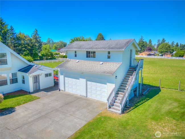 23206 Se 448 Th St, Home with 3 bedrooms, 3 bathrooms and 8 parking in Enumclaw WA | Image 31