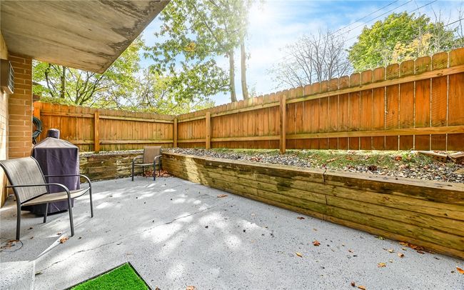 APT-1 - 250 Waverly Ave, Condo with 2 bedrooms, 2 bathrooms and null parking in West View PA | Image 17