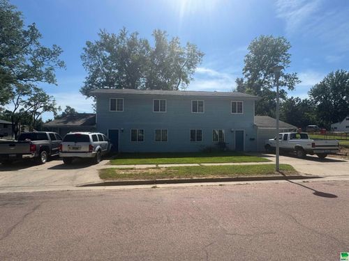 4 W Clark St, Vermillion, SD, 57069-2149 | Card Image