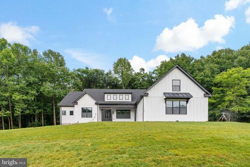 119 Piscataway Ln, HEDGESVILLE, WV, 25427-4540 | Card Image