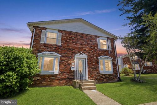 392 Rutgers Ct, BENSALEM, PA, 19020-8201 | Card Image