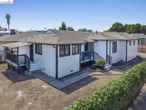1937 98th Ave, Oakland, CA, 94603-2703 | Card Image