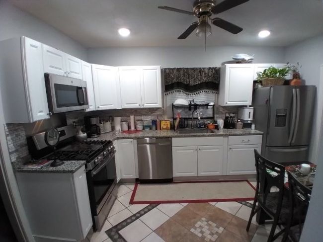 14 Russell St, Home with 6 bedrooms, 2 bathrooms and 5 parking in Everett MA | Image 4