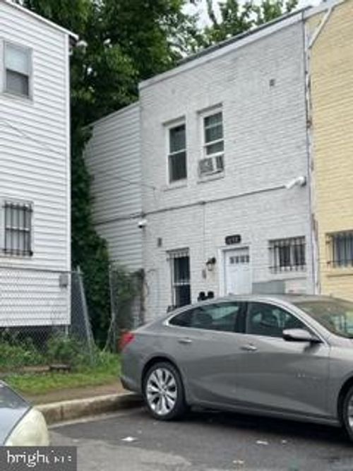1650 F St Ne, WASHINGTON, DC, 20002-4501 | Card Image