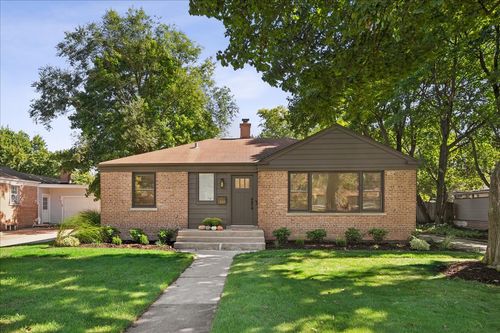 337 Eaton Street, Northfield, IL, 60093 | Card Image