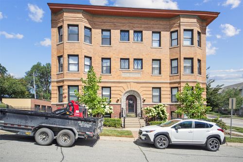 apt-6-1503 Pleasant St, Des Moines, IA, 50314-1673 | Card Image