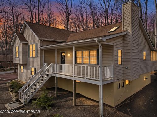104 Merriment Ln, Blakeslee, PA, 18610-8702 | Card Image