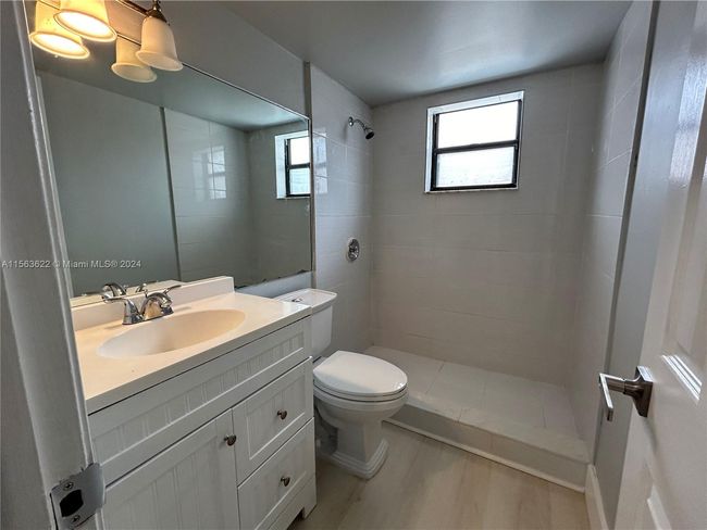 24 - 6375 W 27 Th Way, Condo with 2 bedrooms, 2 bathrooms and null parking in Hialeah FL | Image 12