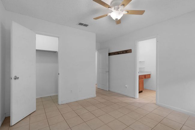 Primary Bedroom | Image 18