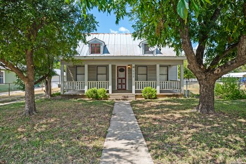 608 Tivy St, Kerrville, TX, 78028-4658 | Card Image