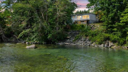 160 Cowichan Lake Rd, Lake Cowichan, BC, V0R2G0 | Card Image