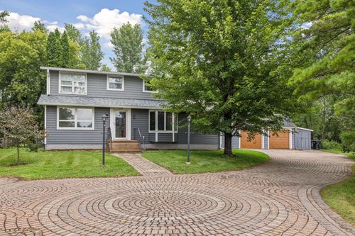 4524 129th St N, White Bear Lake, MN, 55110-5936 | Card Image
