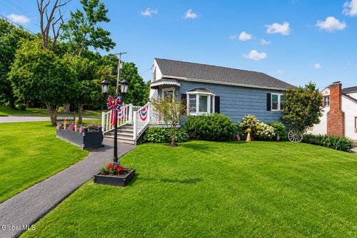 2 Neptune St, Rensselaer, NY, 12144-4229 | Card Image
