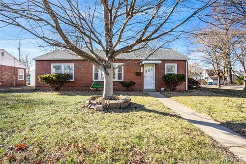 1403 Madison Ave, Edwardsville, IL, 62025-2510 | Card Image