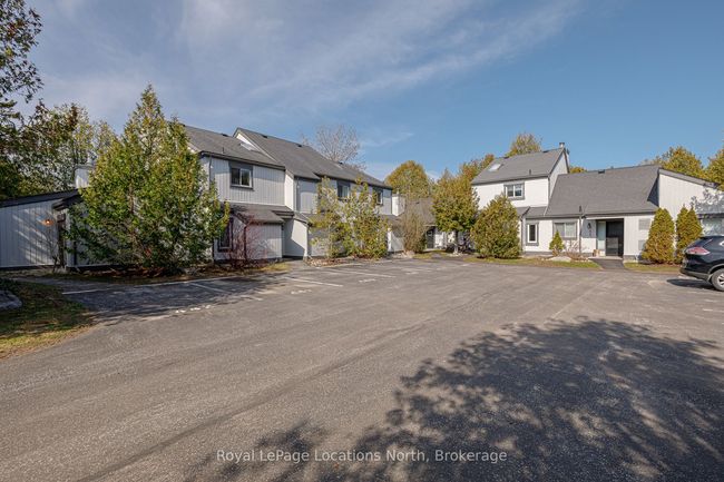 440 Oxbow Cres, Condo with 3 bedrooms, 2 bathrooms and 1 parking in Collingwood ON | Image 41