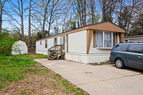 17417 Greenspire Drive, Spring Lake Township, MI, 49456 | Card Image