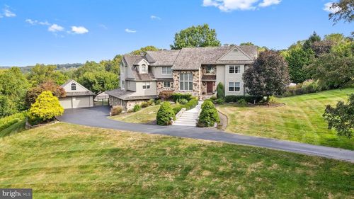 200 Barn Hill Rd, WEST CHESTER, PA, 19382-2333 | Card Image