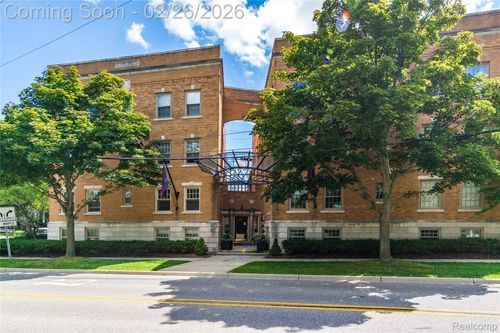 327 Southfield Rd, Birmingham, MI, 48009-1670 | Card Image