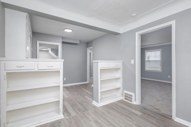 9231 Burt Rd, House other with 3 bedrooms, 1 bathrooms and null parking in Detroit MI | Image 8