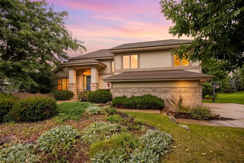 9514 Hill Creek Dr, Verona, WI, 53593-7979 | Card Image