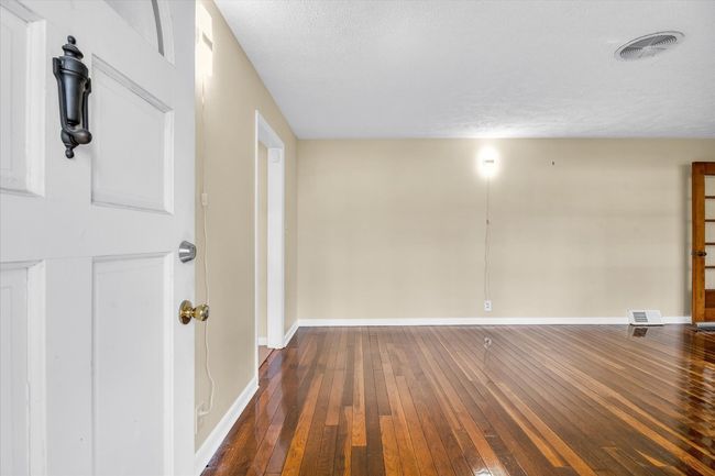 29 Dixie Acres Rd, House other with 2 bedrooms, 1 bathrooms and 2 parking in Danville IL | Image 4