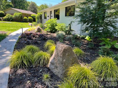 a-3945 Rockfern Rd, Charlotte, NC, 28217-2413 | Card Image